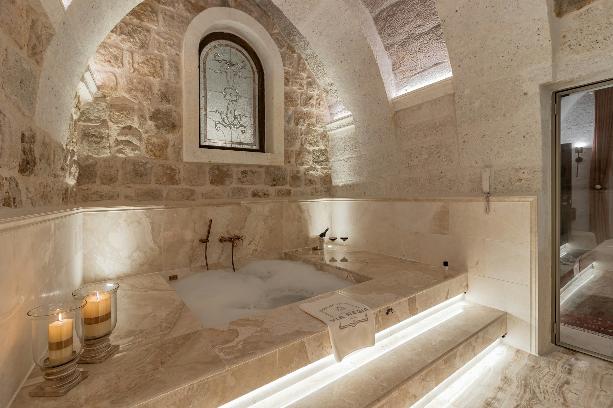 Heritage Luxury - Bathtub