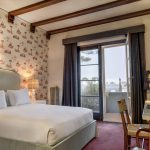 Classic with Queen Bed - Bedroom