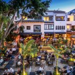 La Plaza by night