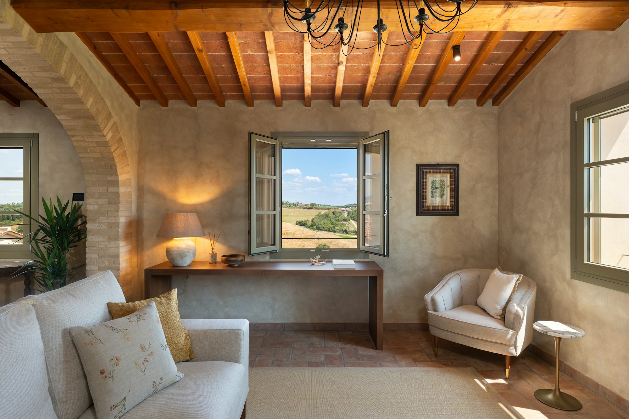 Castelforno Private Apartment Suite - Living Area
