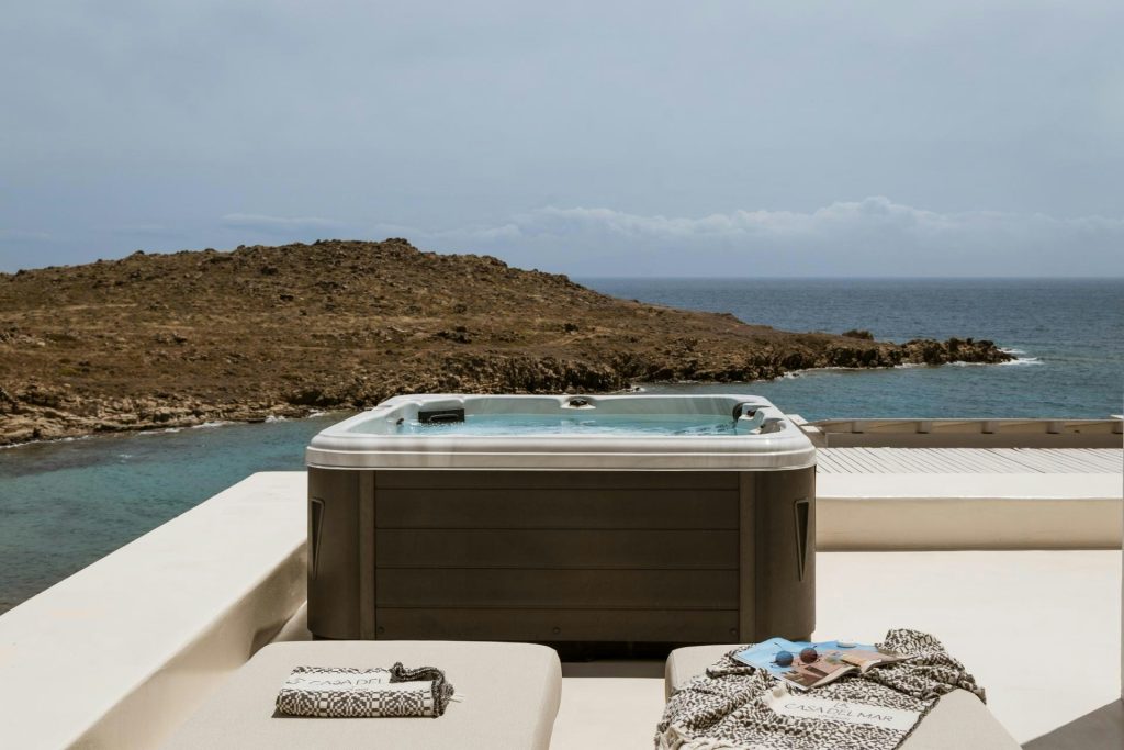 Signature Seaview Jacuzzi Villa - Outdoor Jacuzzi