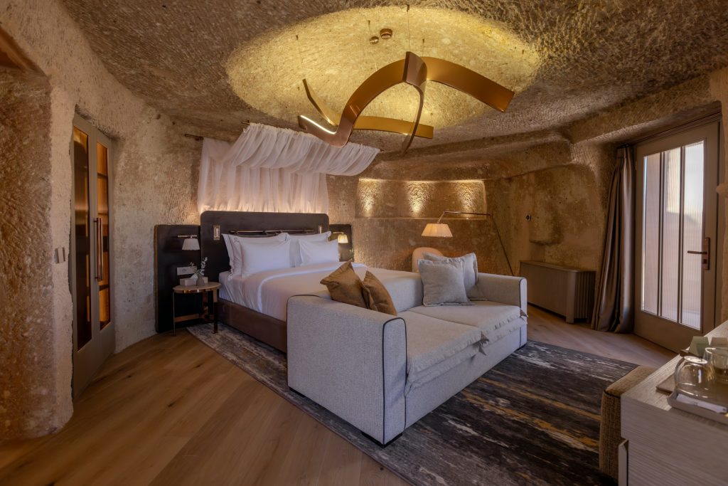 Golden Hour Suite - Bedroom