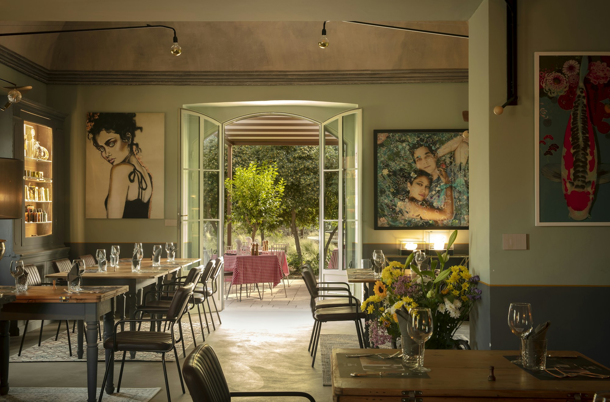Elvira Restaurant