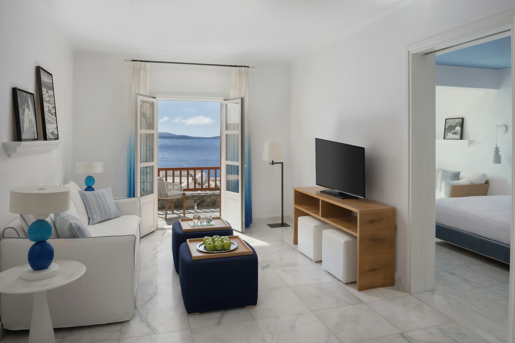 Premium Suite Sea View - Living Area