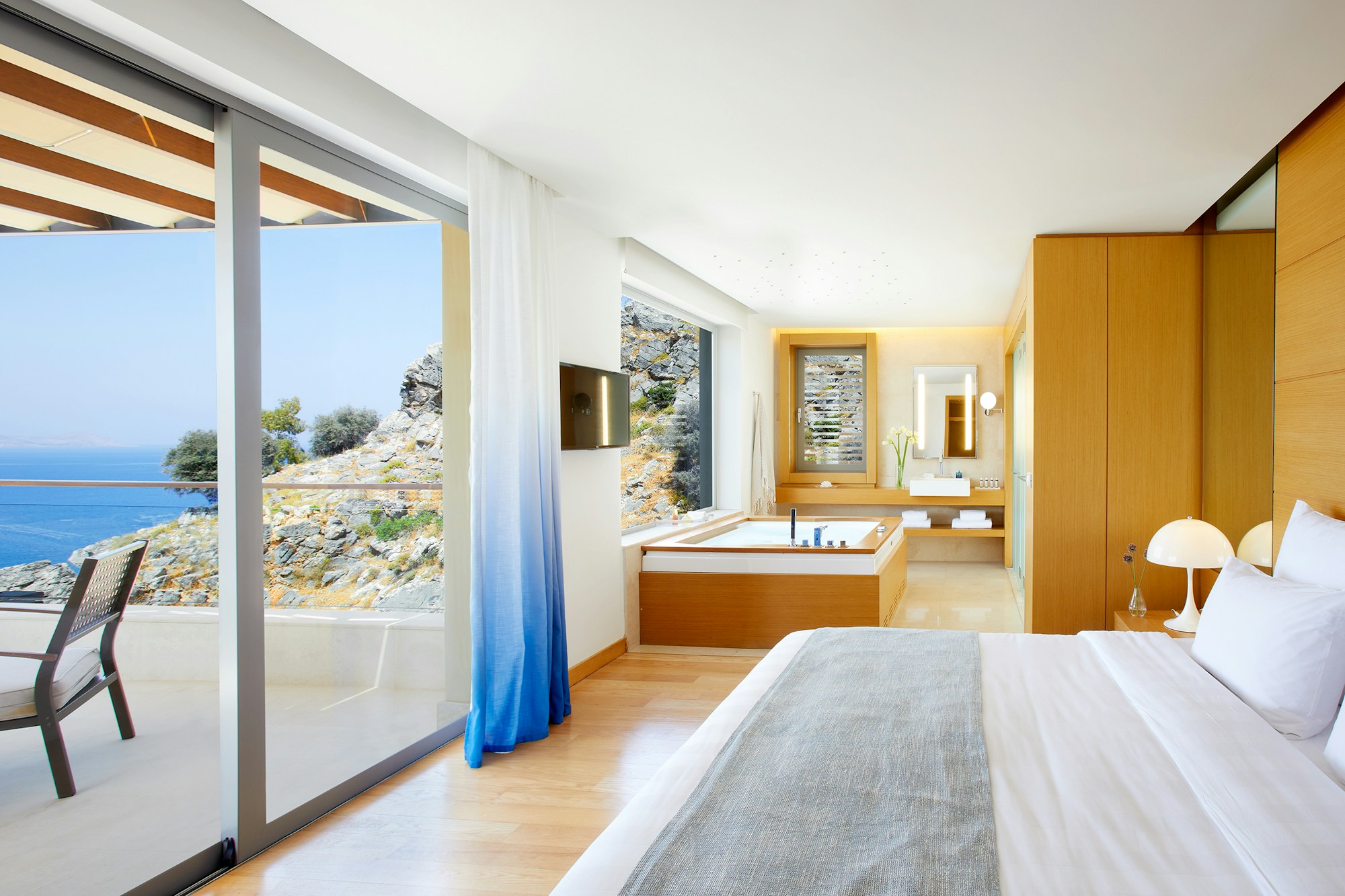 Private Pool Maisonette - Bedroom