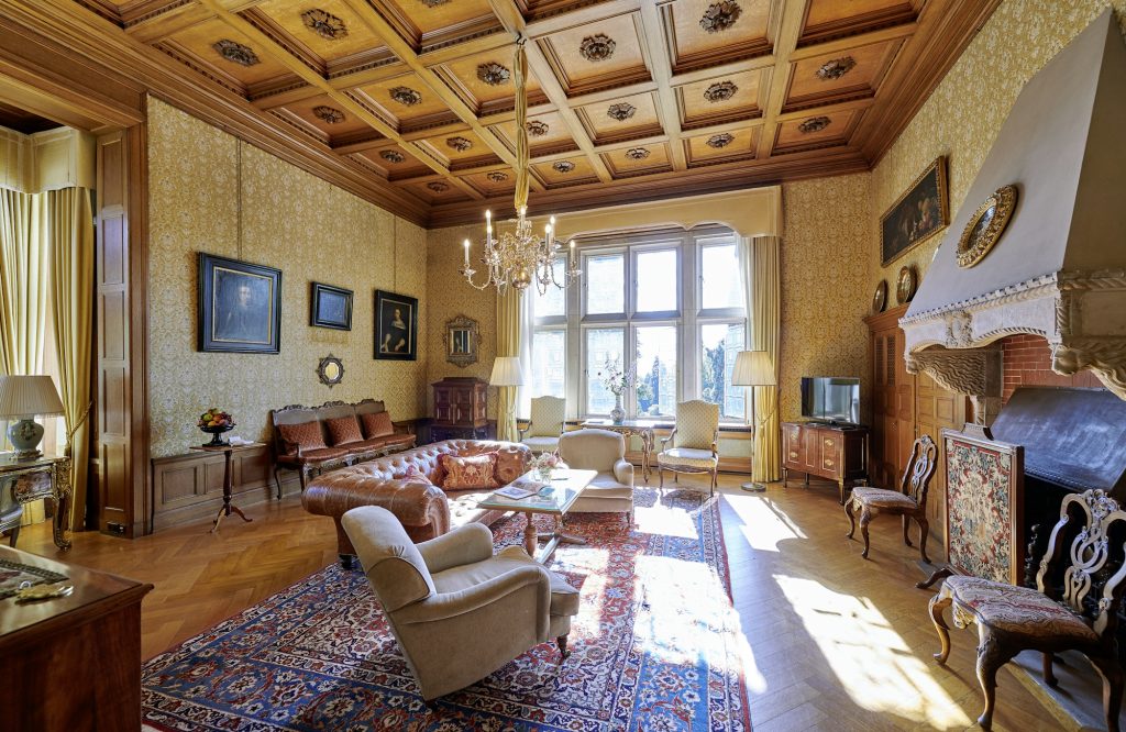 Royal Suite Living Room
