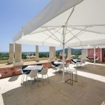 Pool Bar