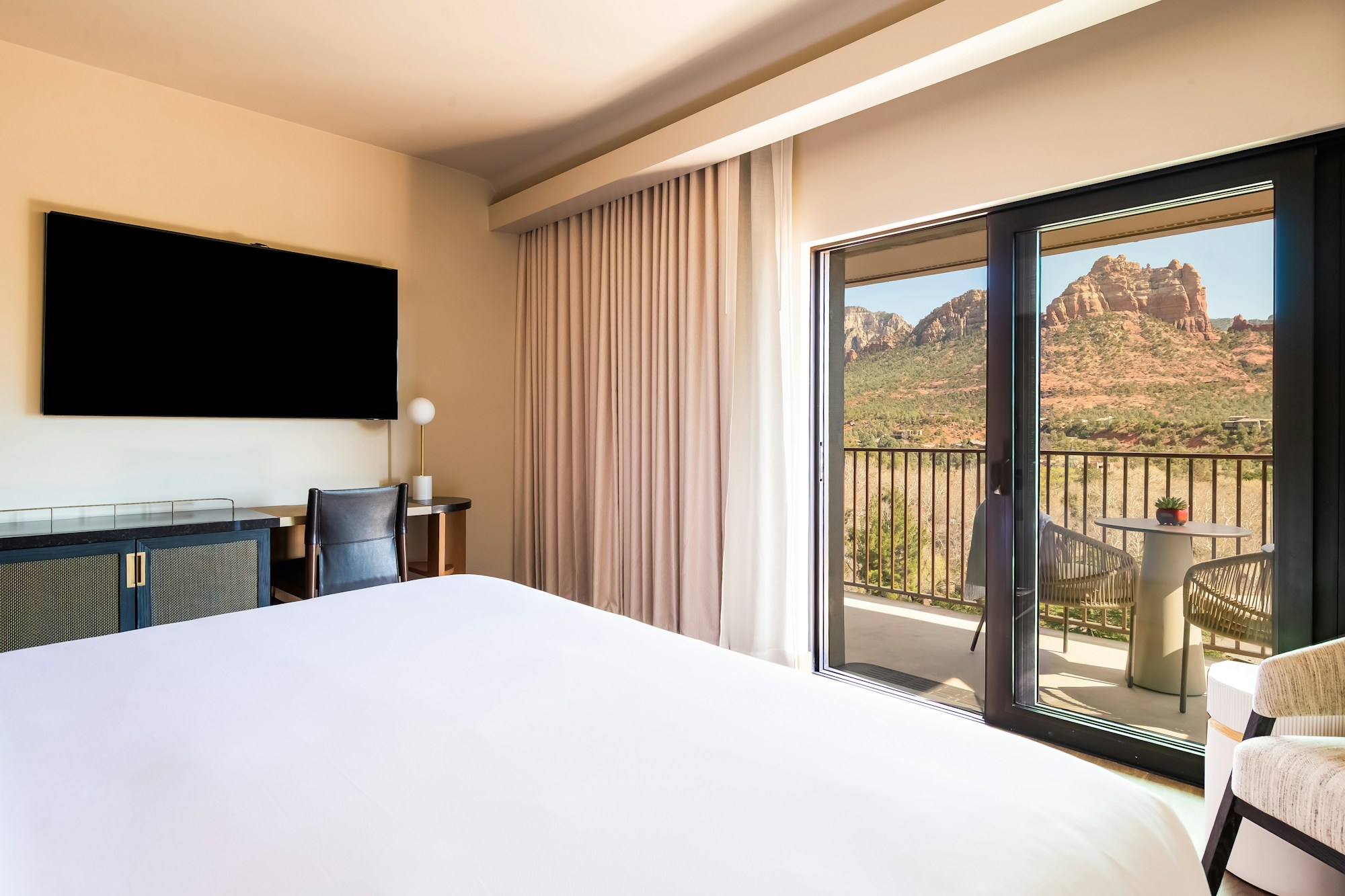 Cliffs King ADA - Bedroom