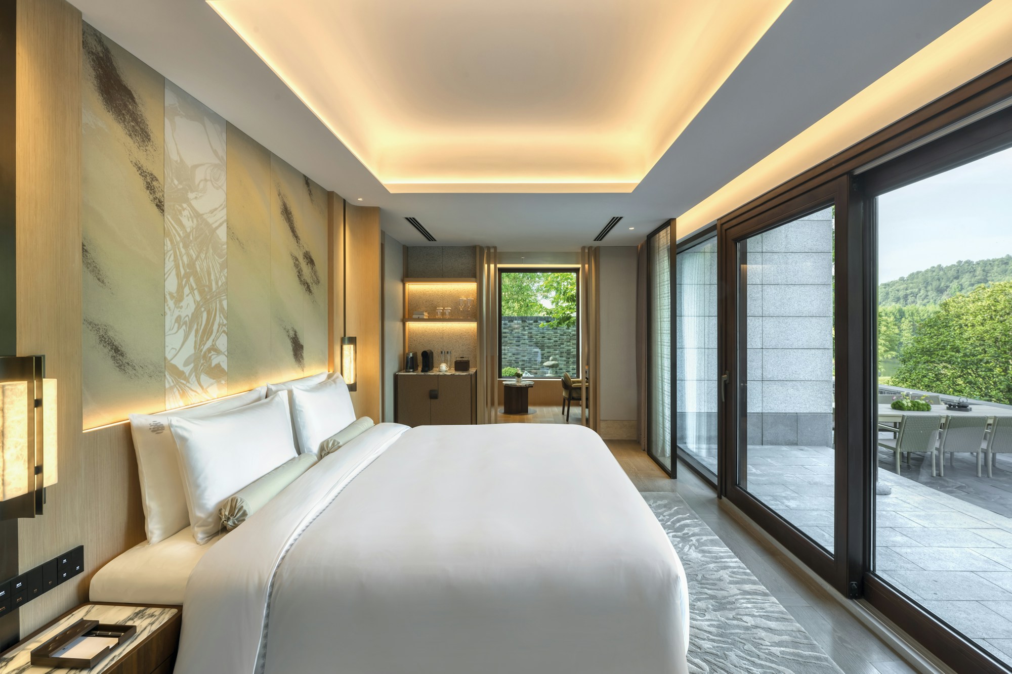 Mountain Stay Two Room Villa - Bedroom