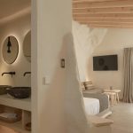 Suite with Hot Tub