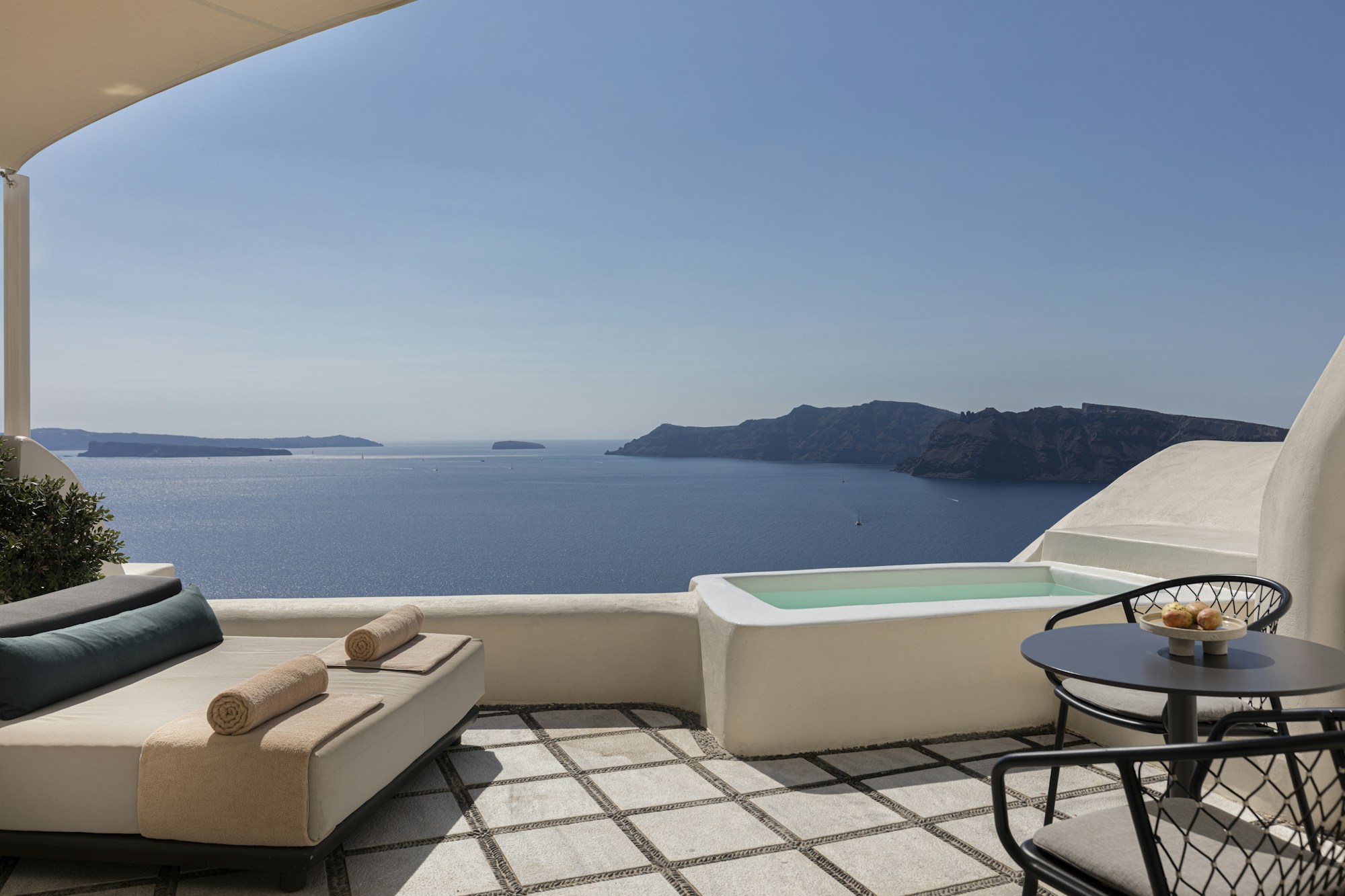 Honeymoon Suite Plunge Pool - Terrace