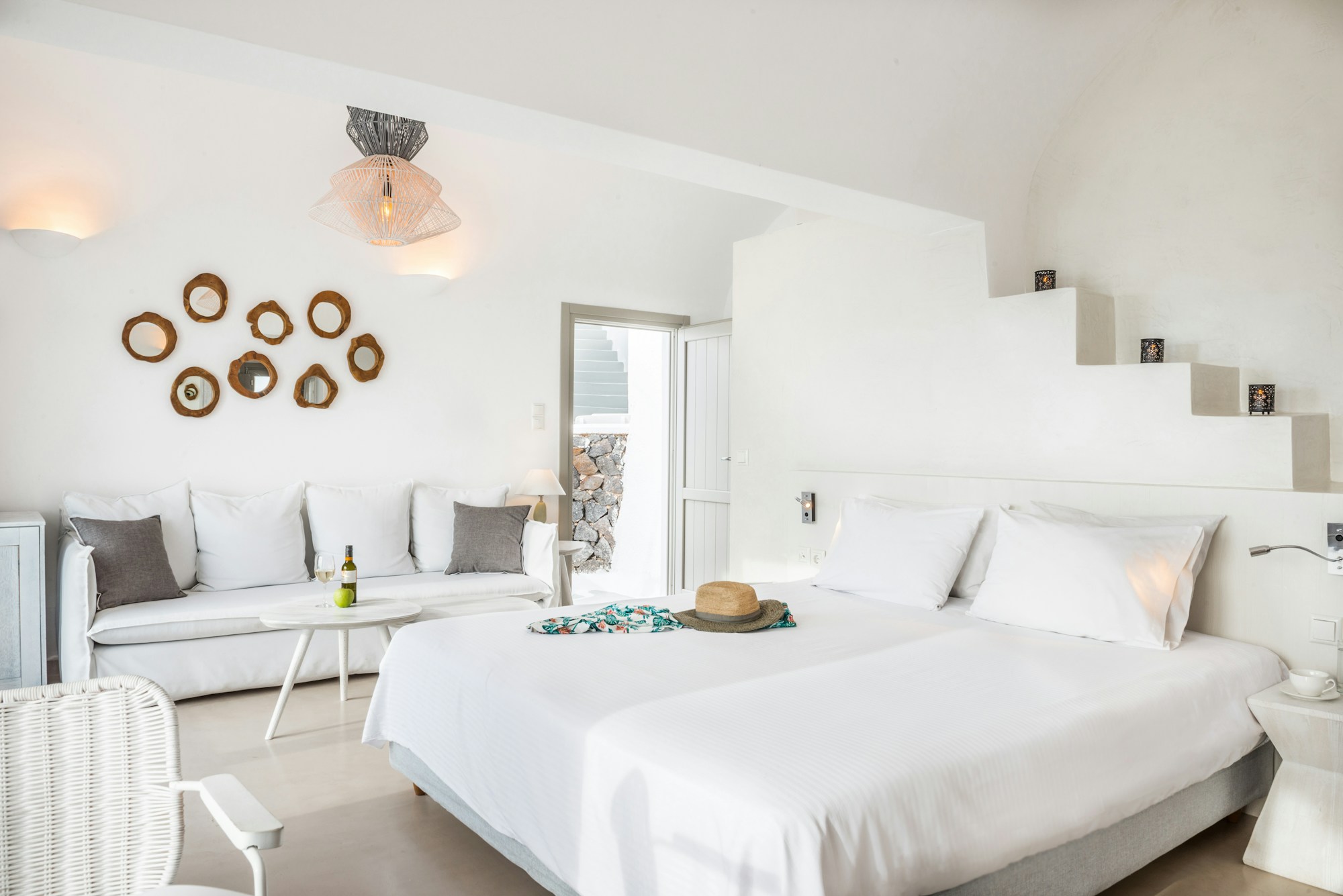 Honeymoon Suite with Caldera View