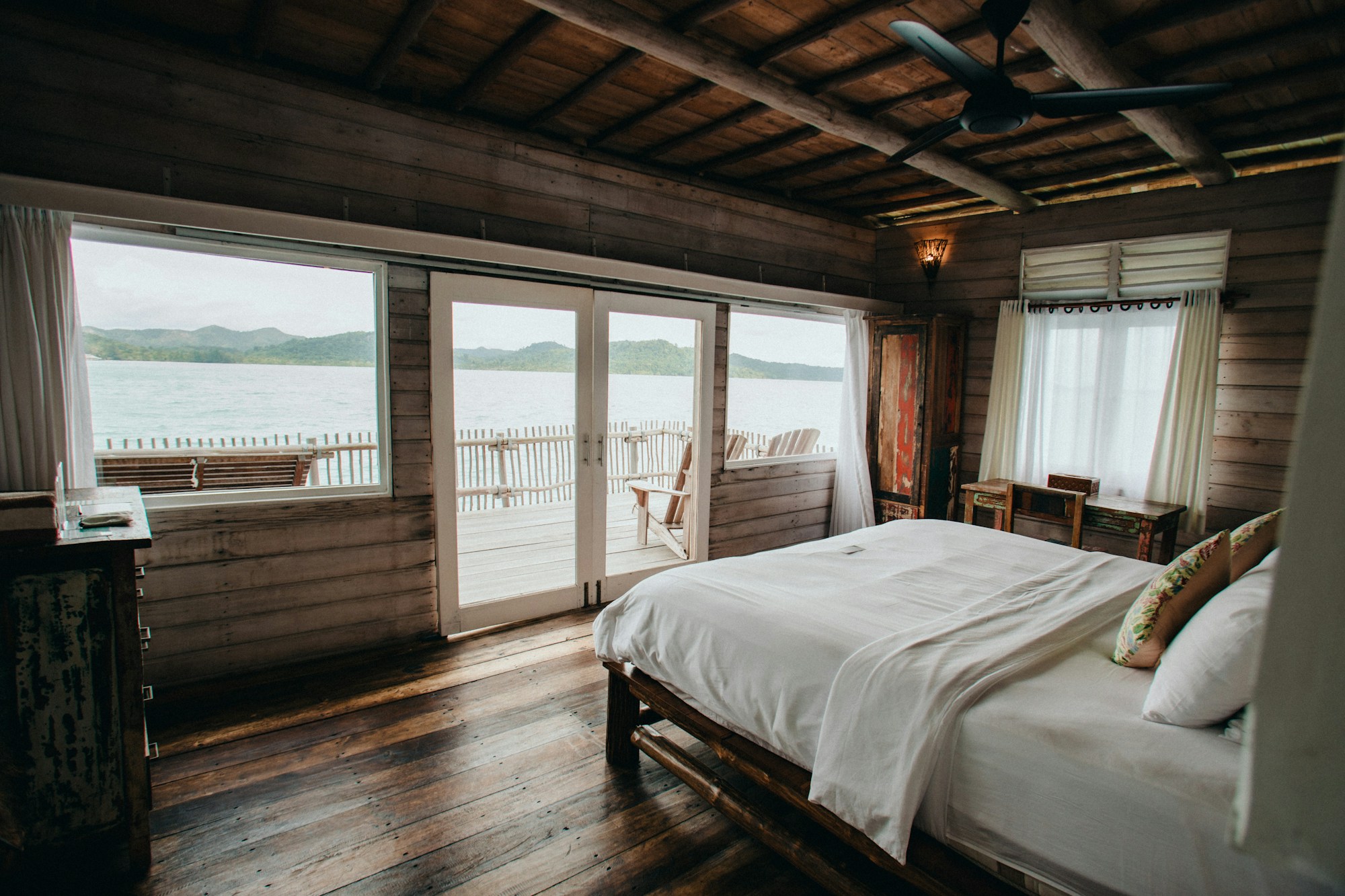 Overwater Villa - Bedroom