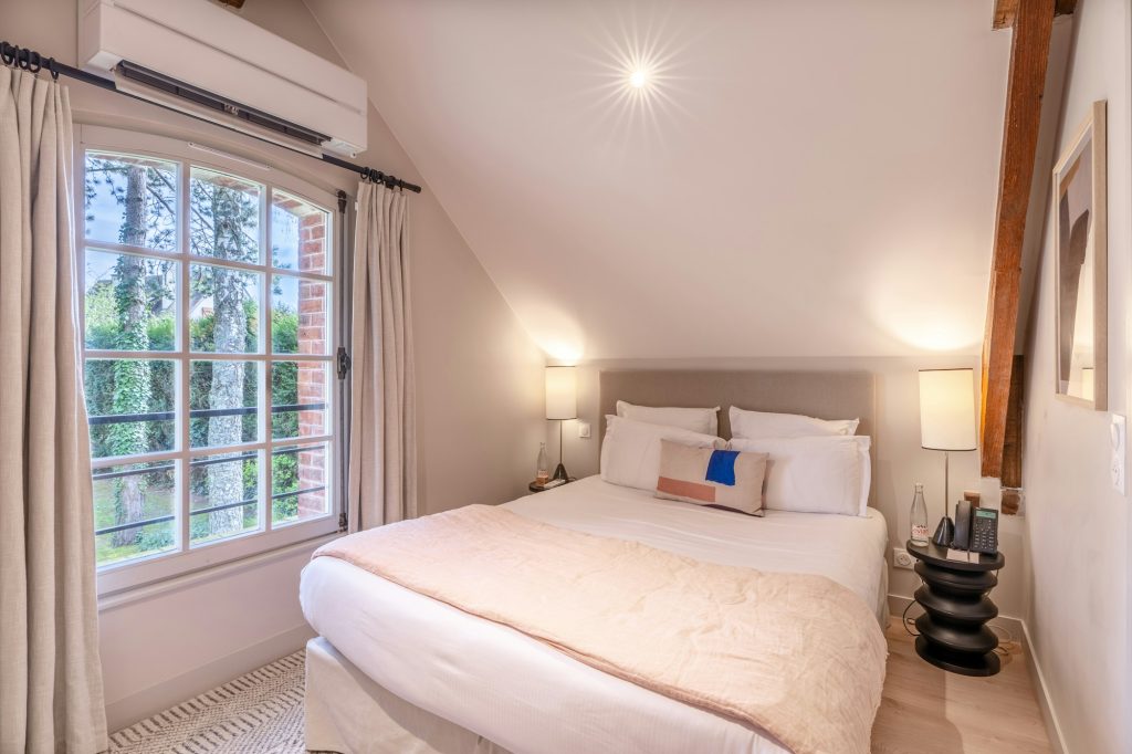 Suite - Bedroom