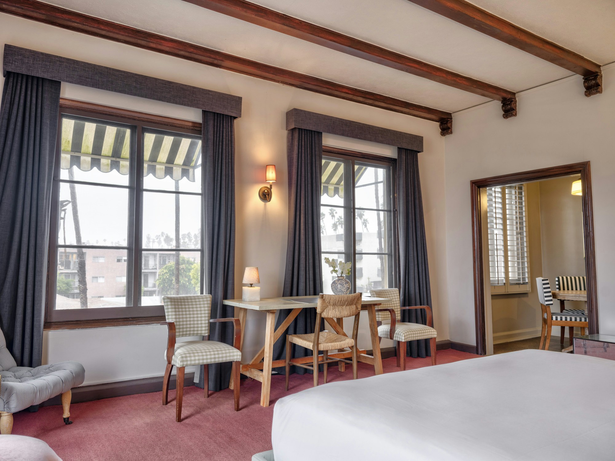 Grand Studio Residence (King) - Bedroom