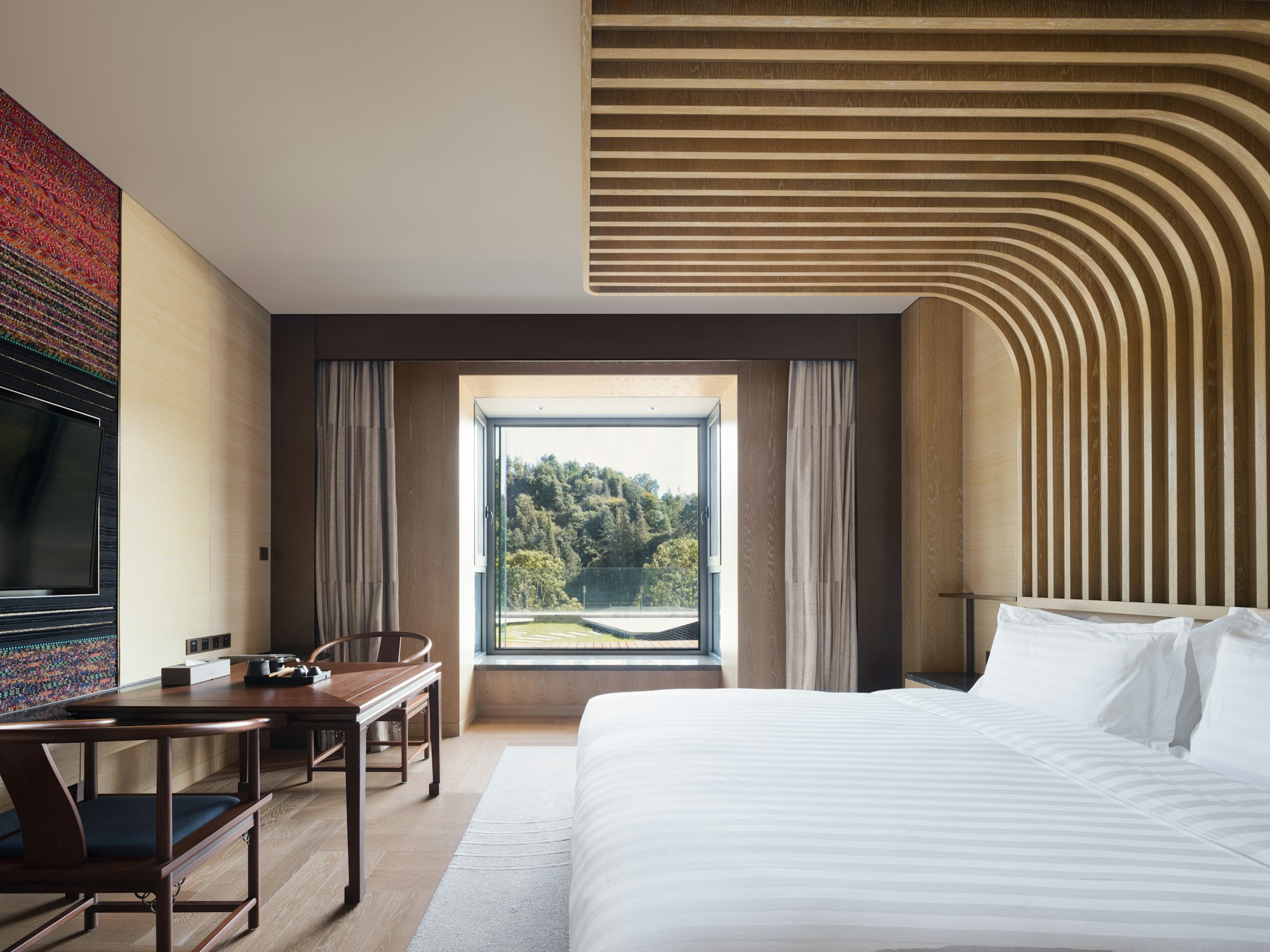 Lakeside King Room