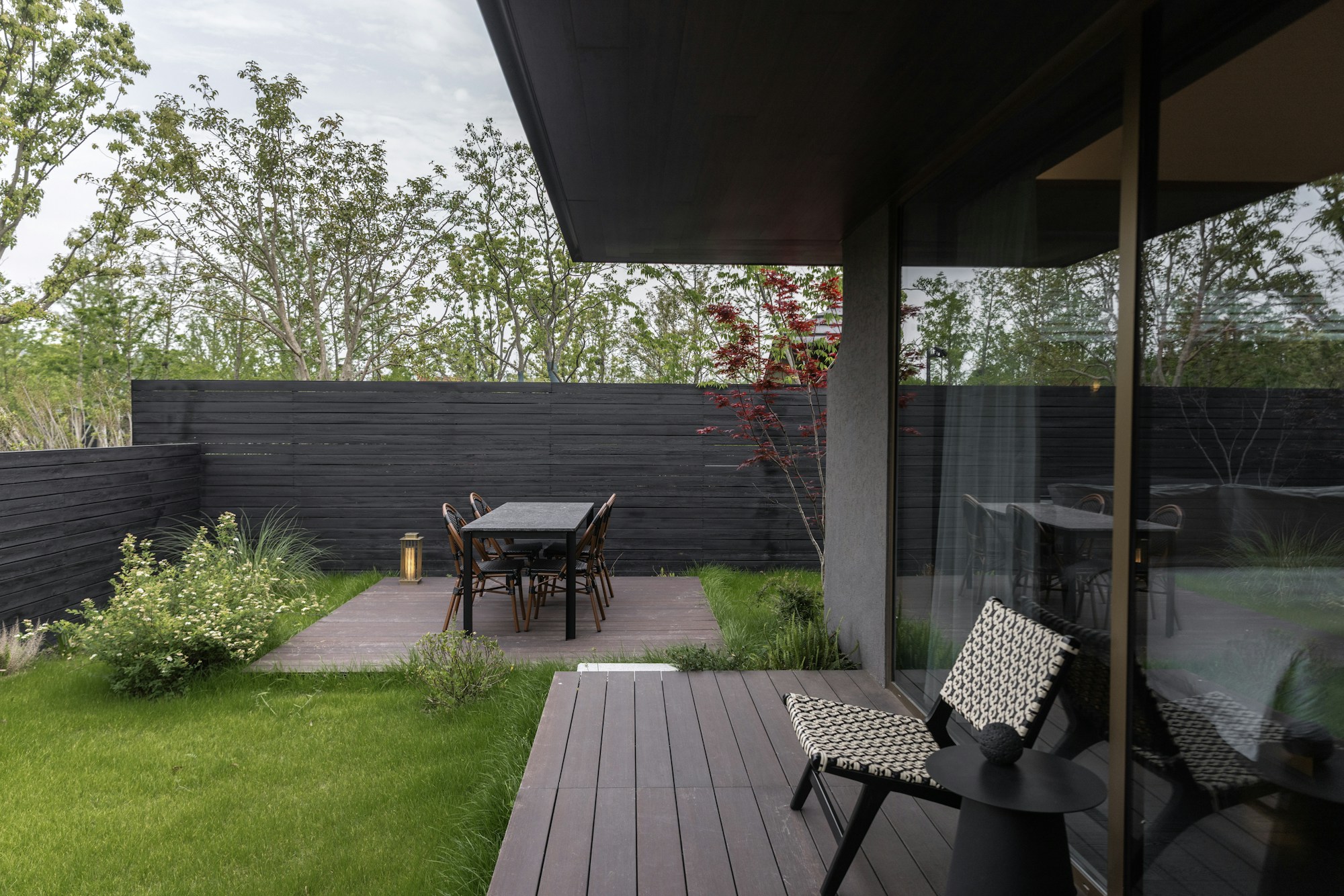 Courtyard Camping Pavilion B - Patio