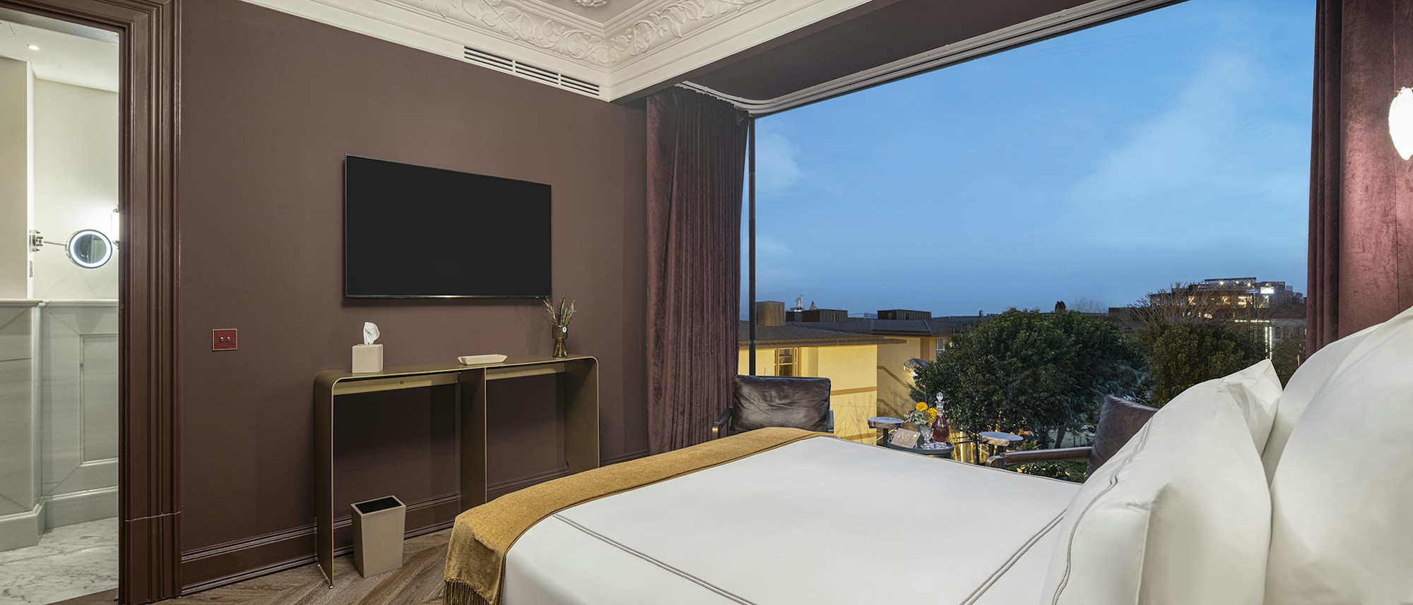 Mulberry Room - Bedroom