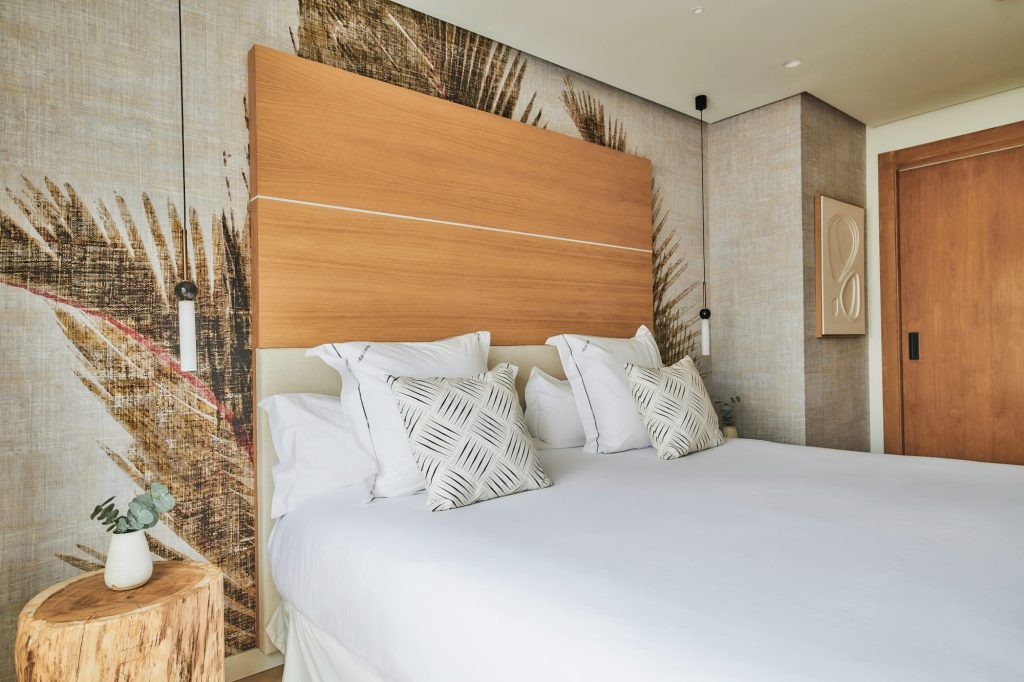Deluxe Room - Bedroom