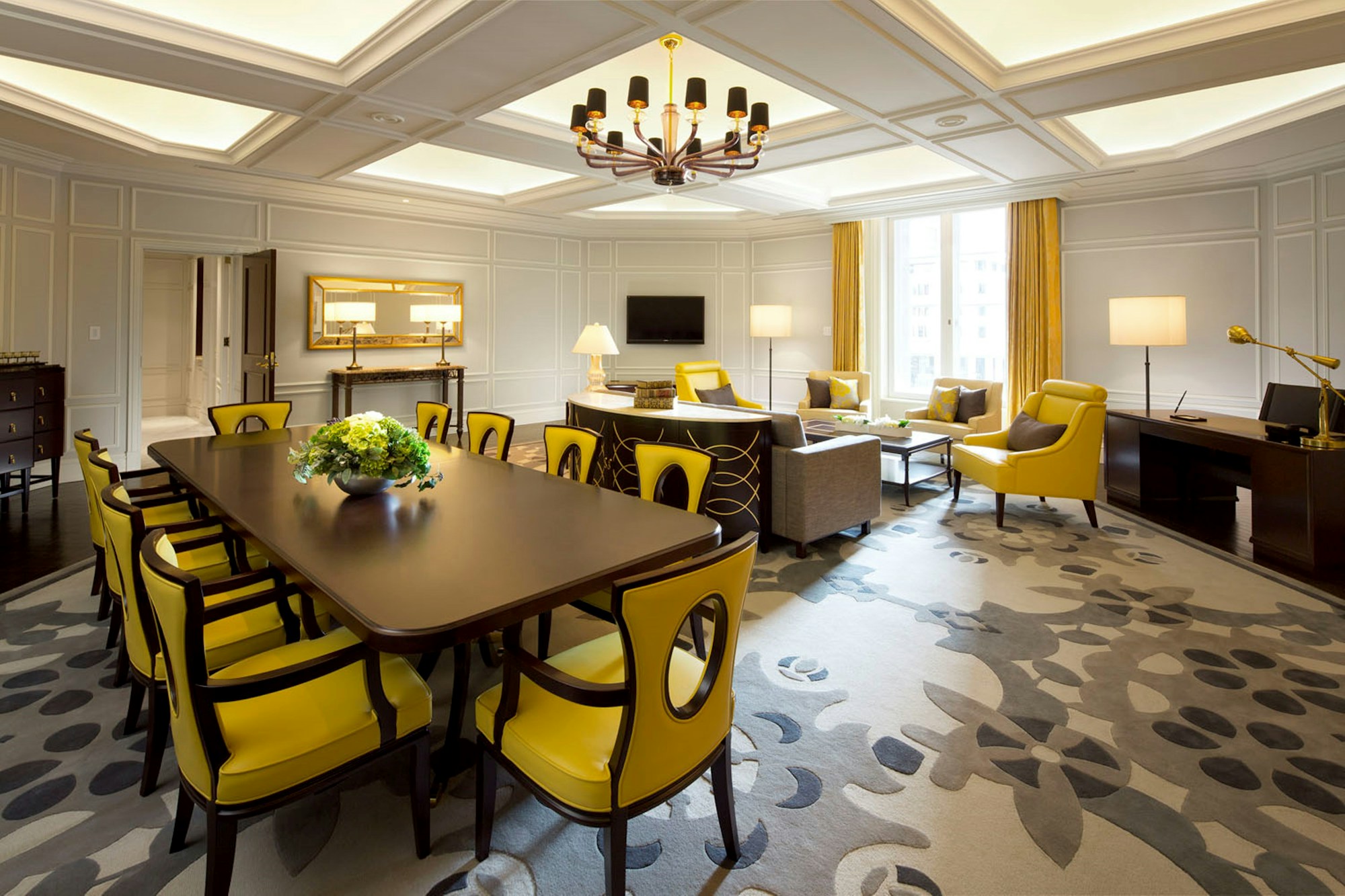Imperial Suite - Dining Area