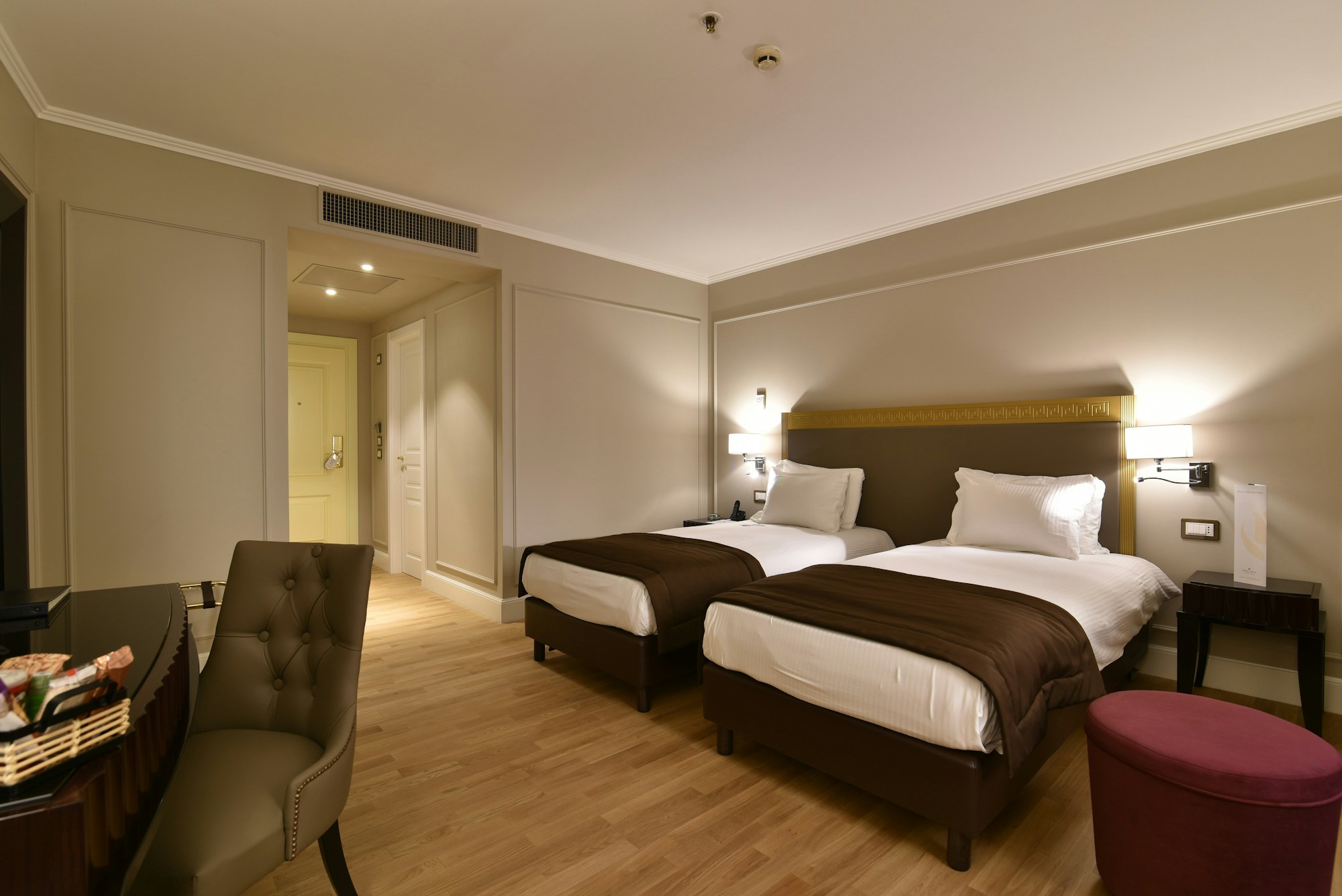 Large Double or Twin Room