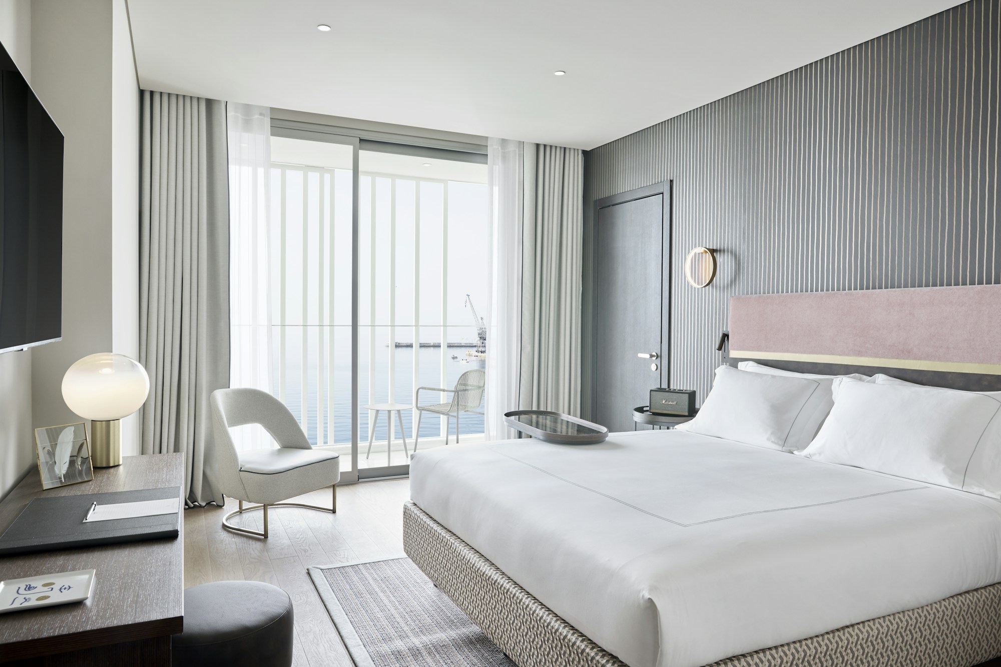 ON Residence Deluxe Seafront Rooms
