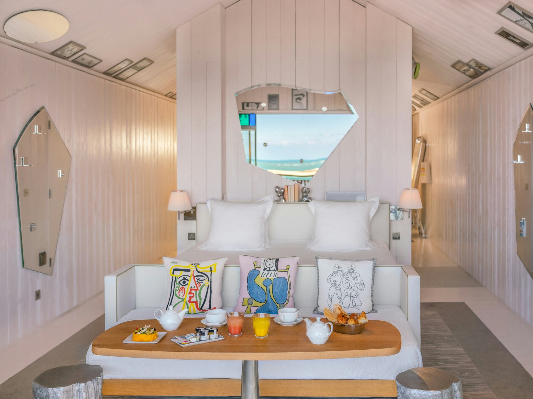 Ocean Room Upper Floor - Bedroom