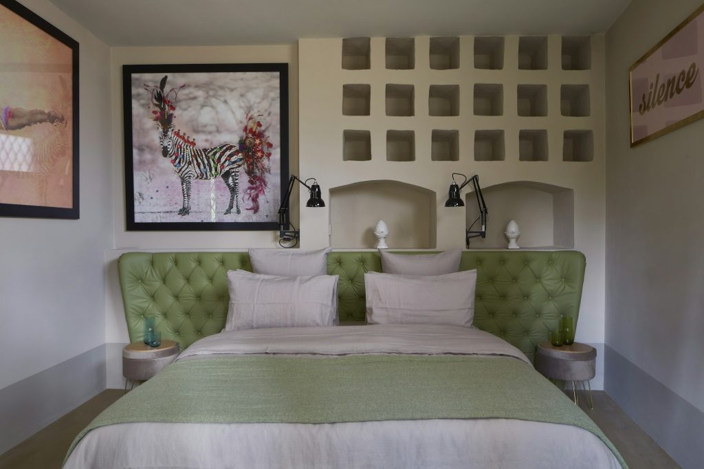 The Castle Cottage - Bird House Suite