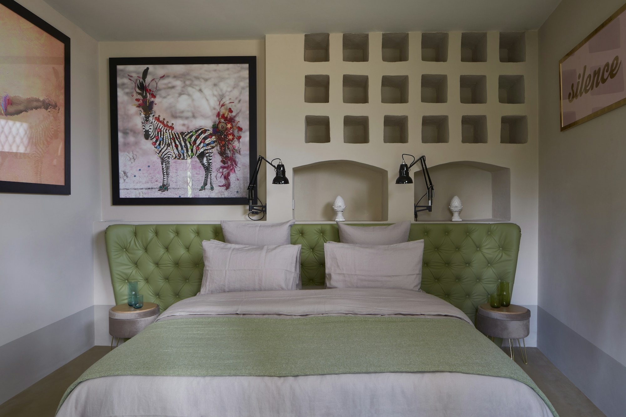 The Castle Cottage - Bird House Suite