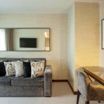 Deluxe Junior Suite - Living Area