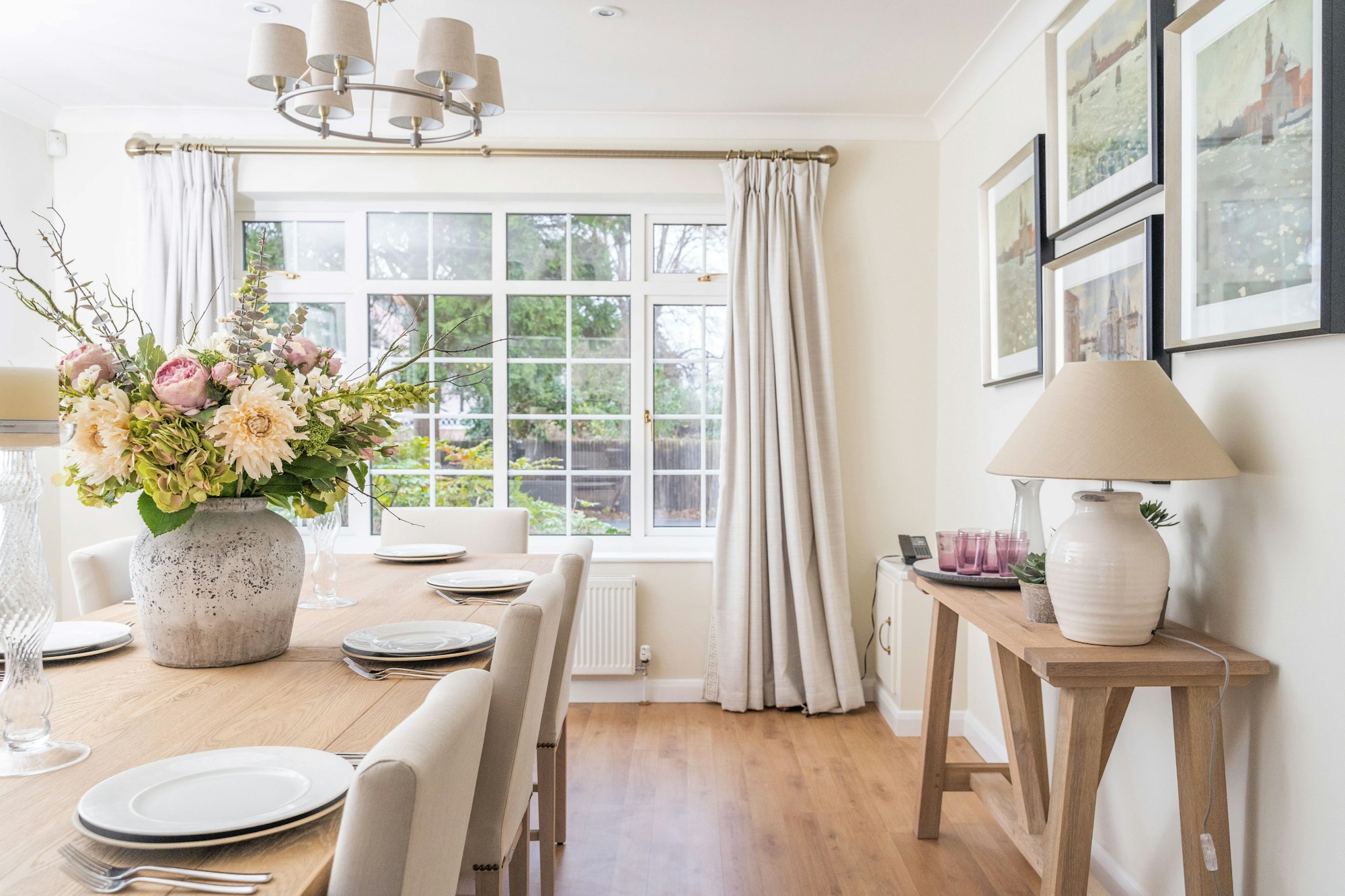 Brook House Residence - Dining Area