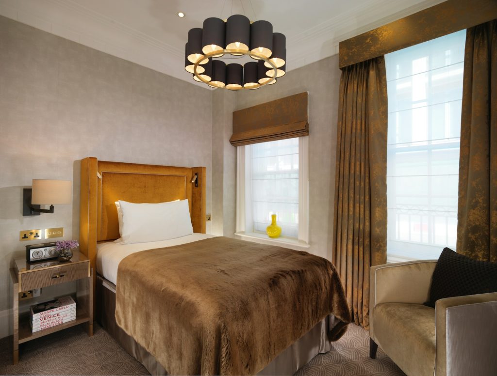 Deluxe Single - Bedroom