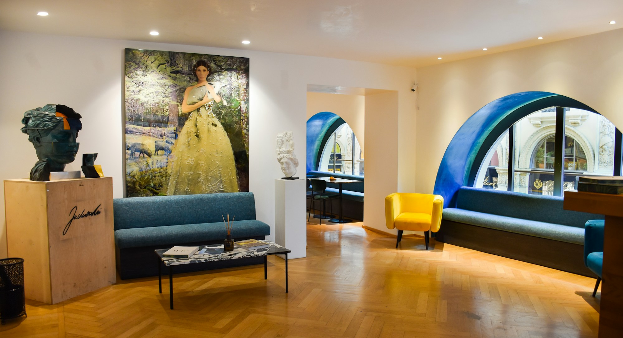 Welcome Lounge