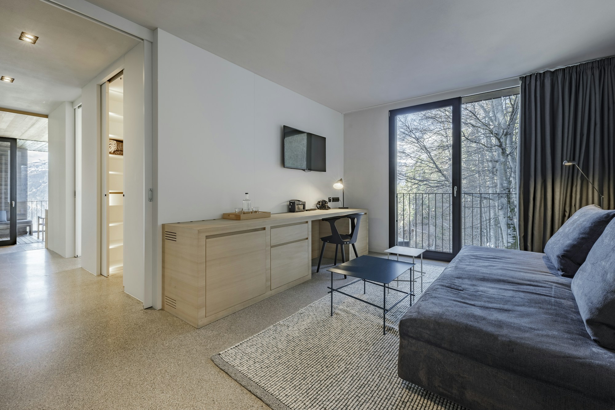 Guest Suite 103 - Living Area