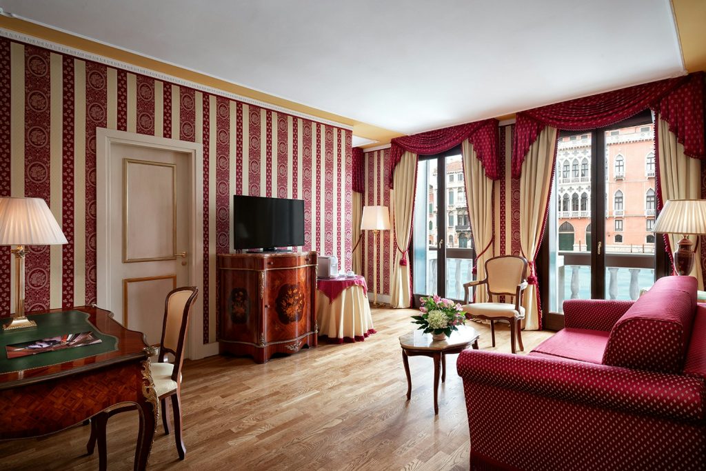 Grand Canal View Suite - Living Area