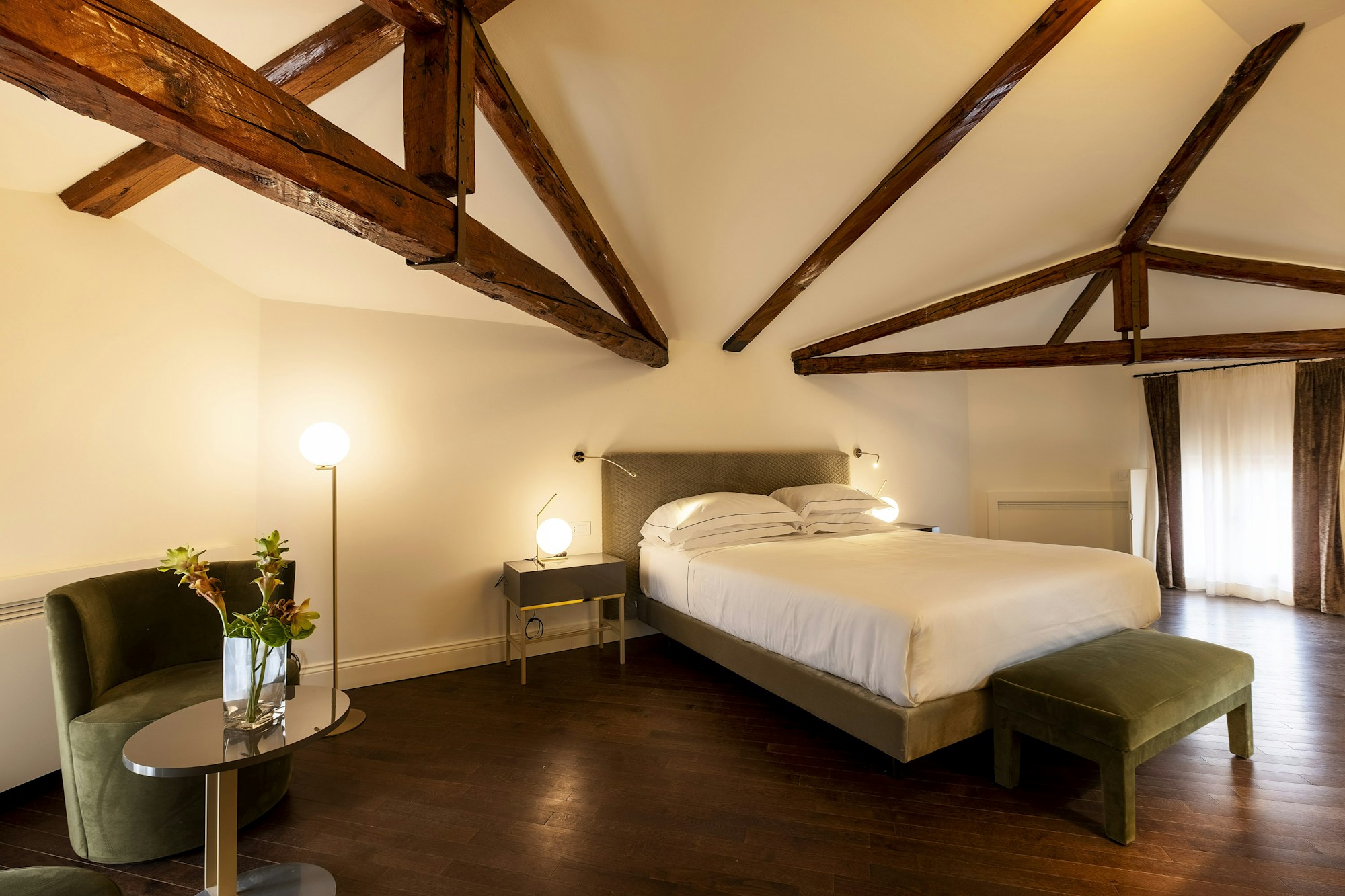 Exclusive Suite Room
