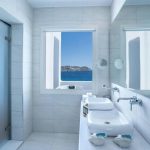 Signature Sea View with Outdoor Jaccuzzi Bathroom