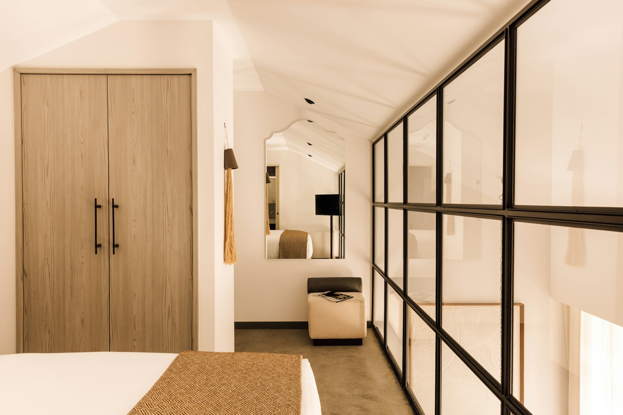 One Bedroom Duplex River