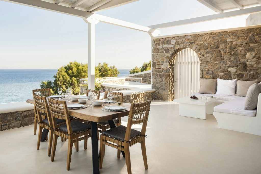 Family and Friends Seaside Villa - Terrace Dining