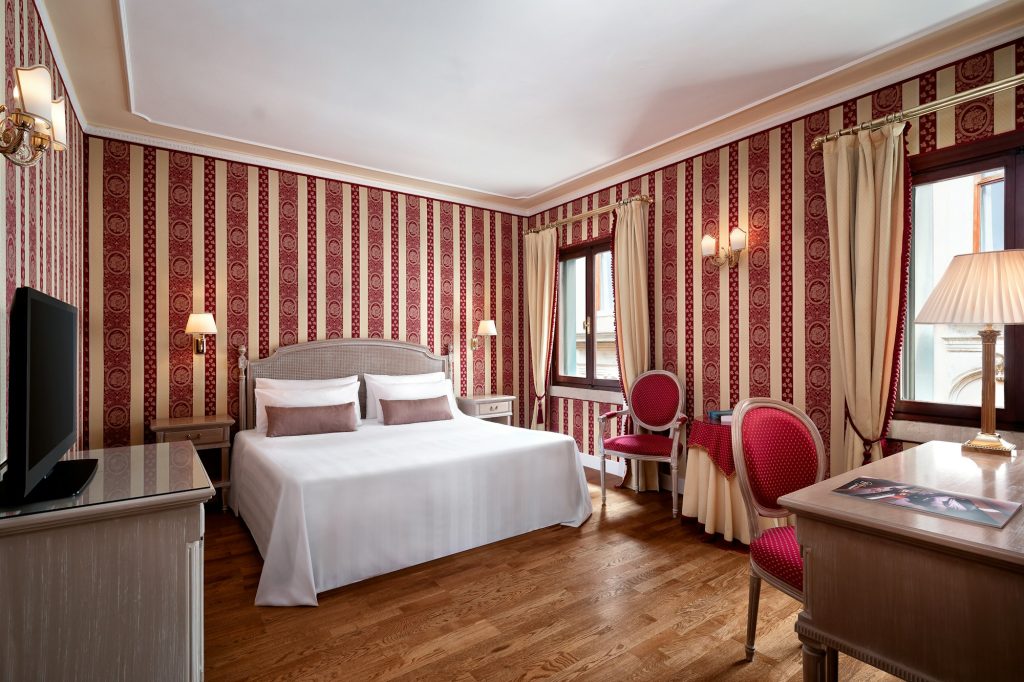 Premium Deluxe - Bedroom