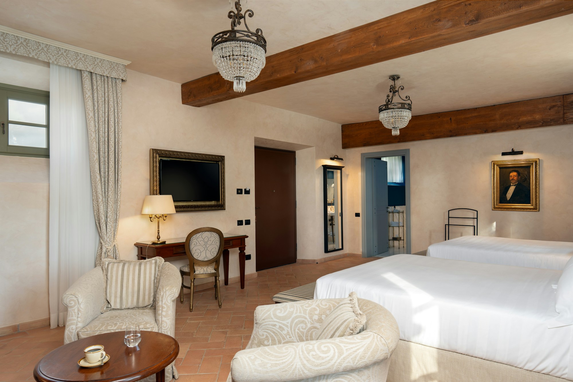 Pool Family Suite - Bedroom