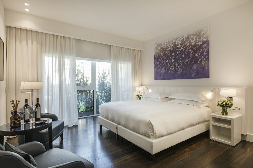 Junior Premium - Bedroom