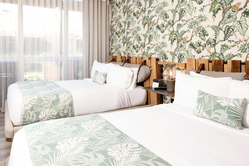 Deluxe Double Room - Bedroom