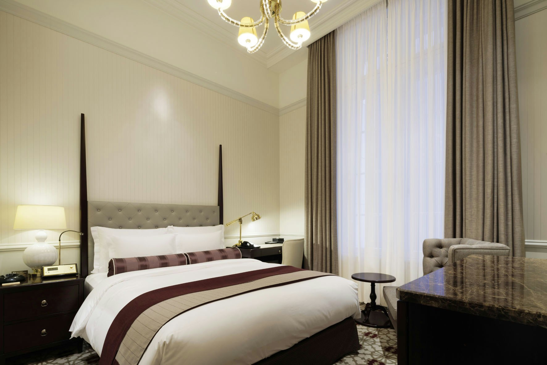 Classic Comfort Queen - Bedroom