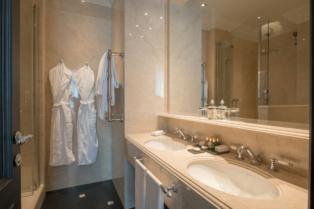 Executive Room Bathroom