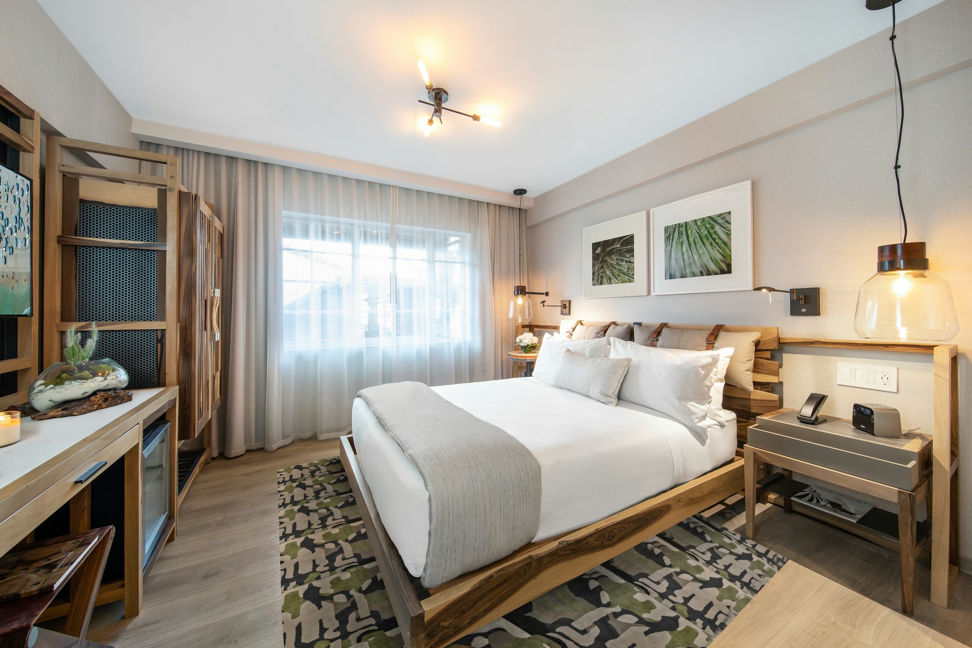 Accessible Superior Queen Room - Bedroom