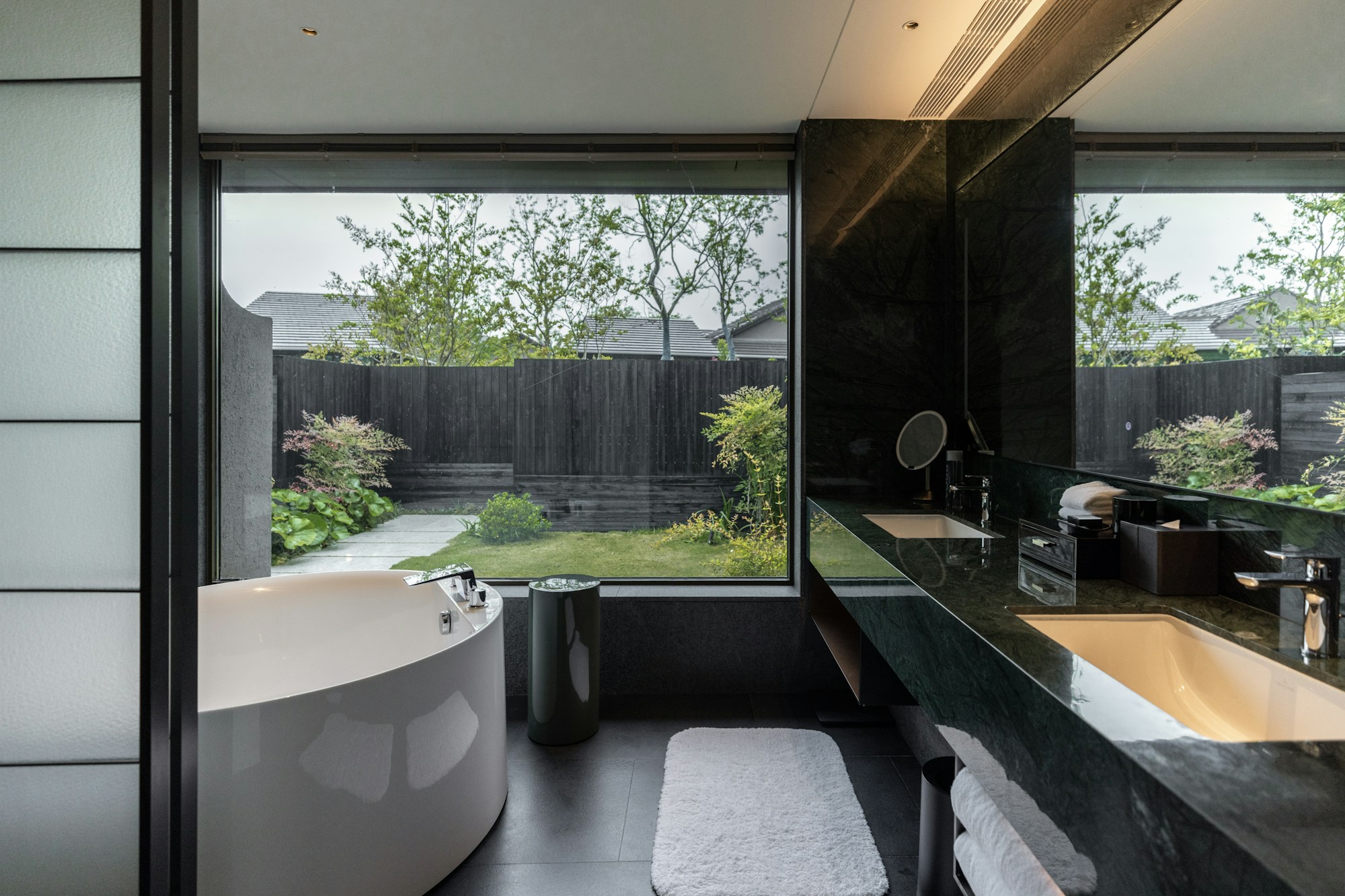 Terrace King - Bathroom