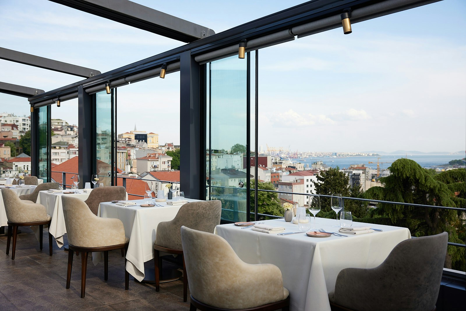 Nicole Restaurant