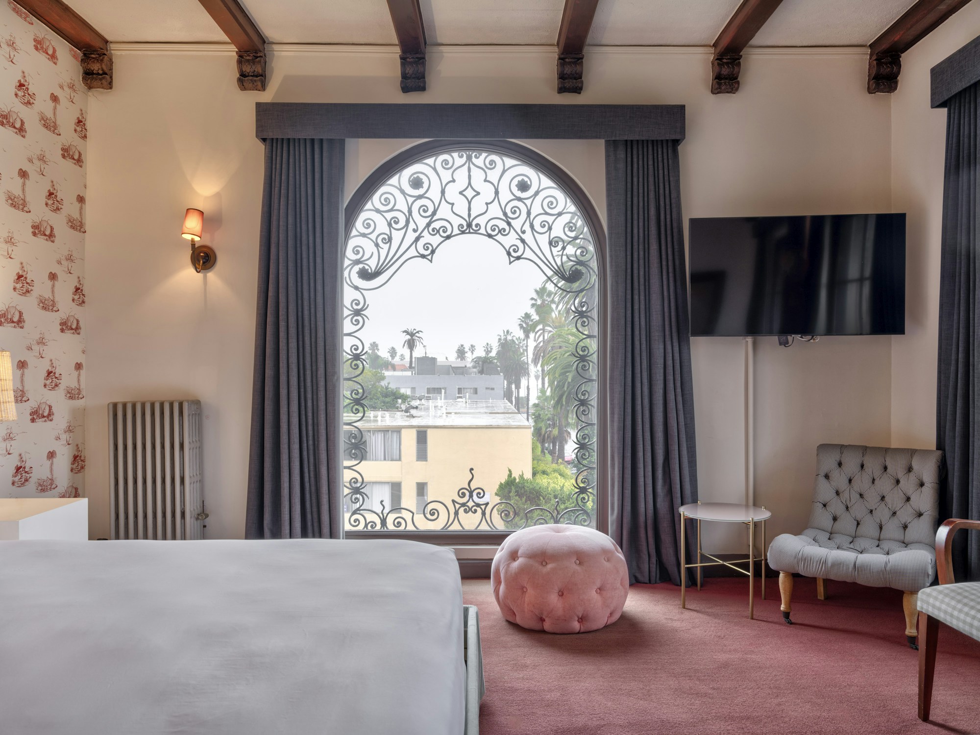Grand Studio Residence (King) - Bedroom