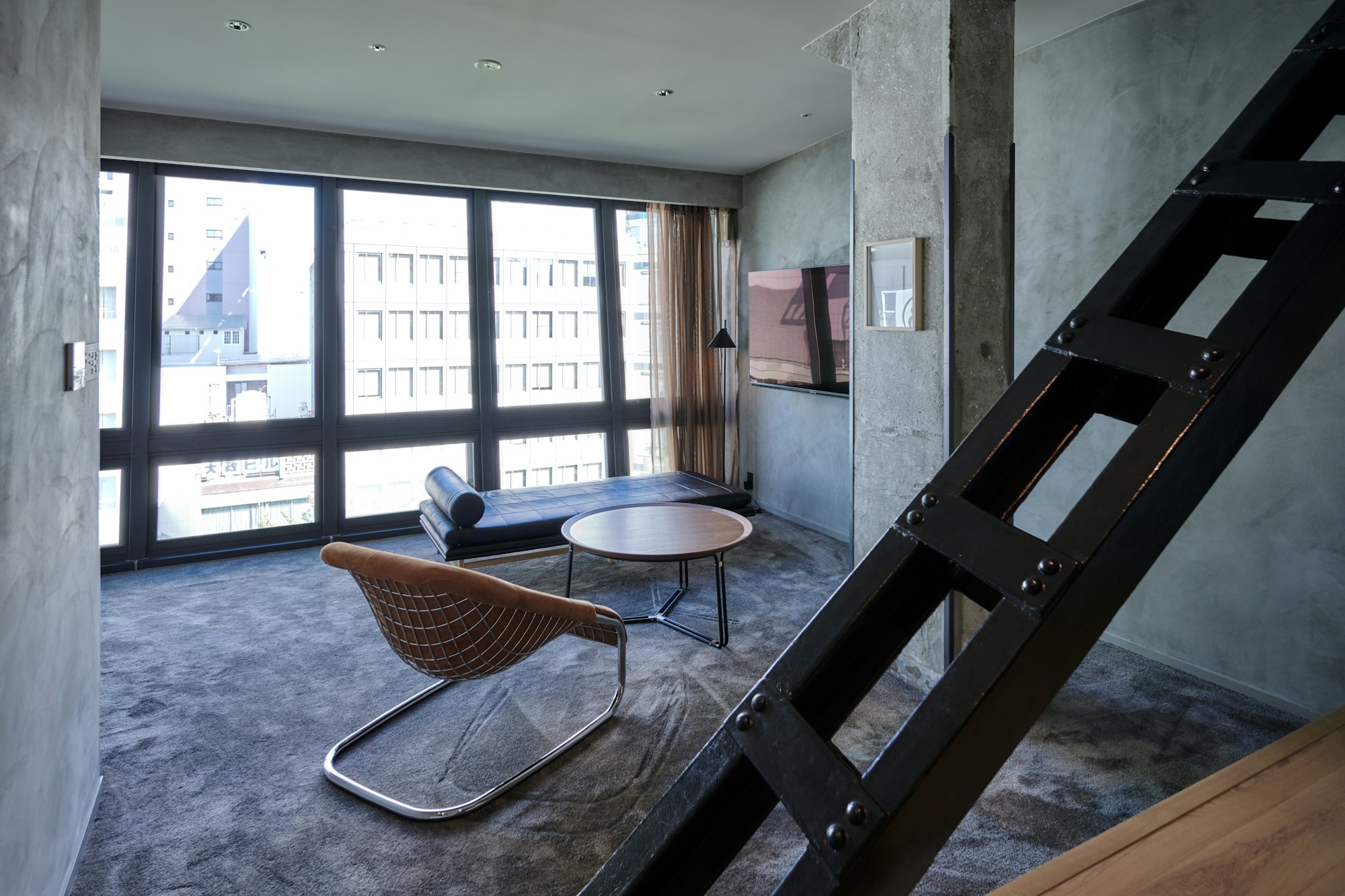 Forest Corner Suite